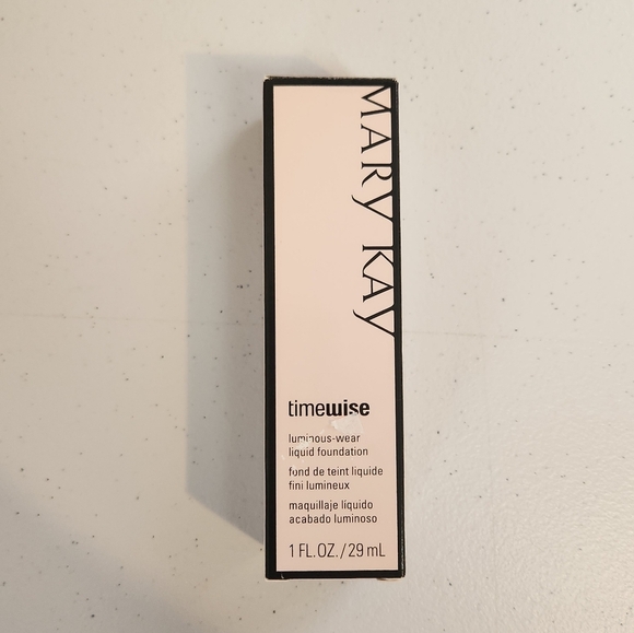 Mary Kay Timewise Luminous Wear Liquid Foundation Beige 1 Normal To Dry Skin NEW - Picture 1 of 2